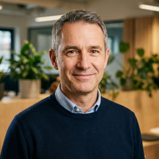 James Mitchell, Directeur Général chez Perle Rendecto